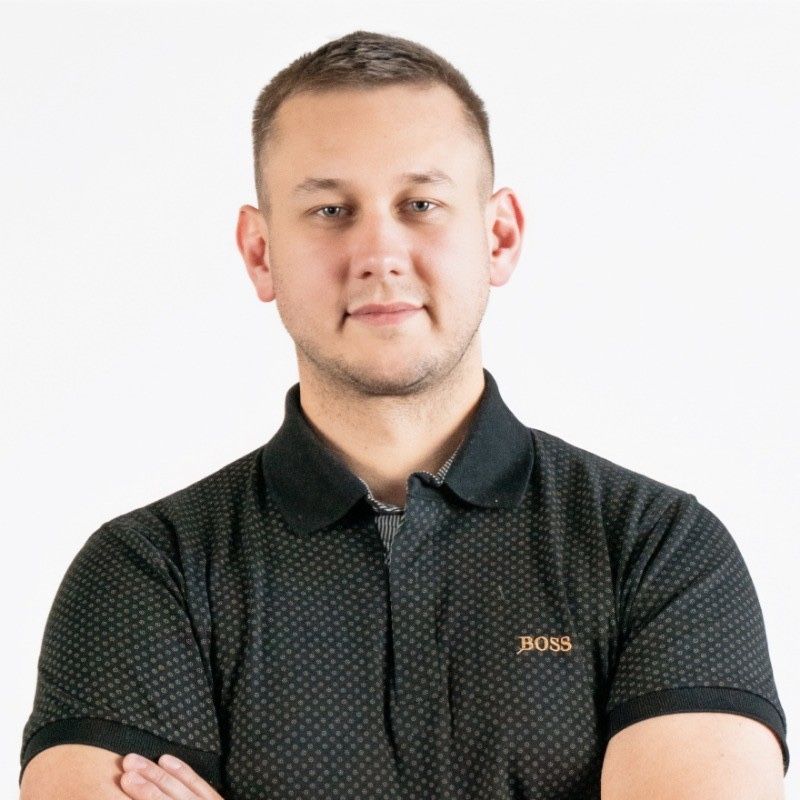 Sebastian Rosiński, programista PHP, założyciel CodeDriven